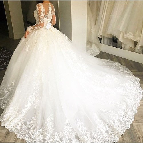 Charming Long Sleeve A-Line Lace Elegant Applique Ball Gown Wedding Dr ...