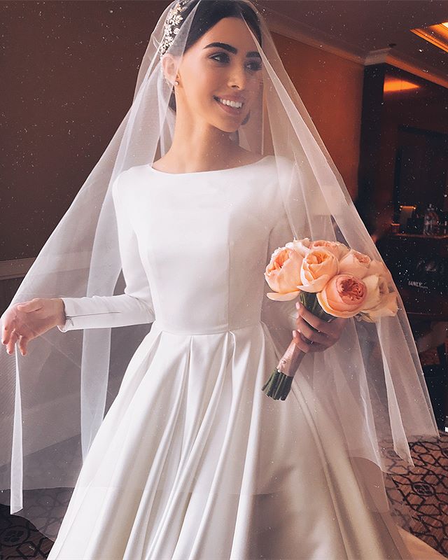 10 Simple, Elegant Wedding Dress Styles | Moonlight Bridal